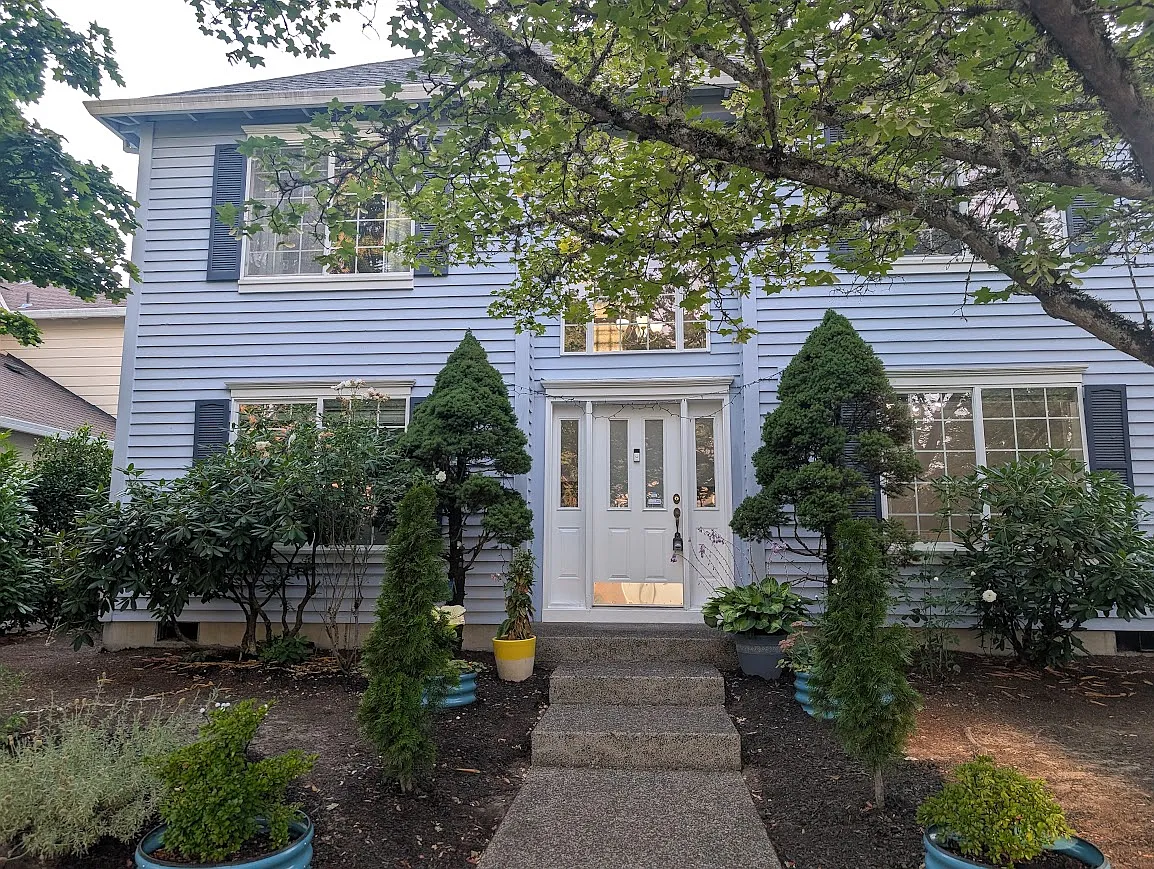 4 bed, 2.5 bath, 2034 sqft, $2,950 — Photo 1