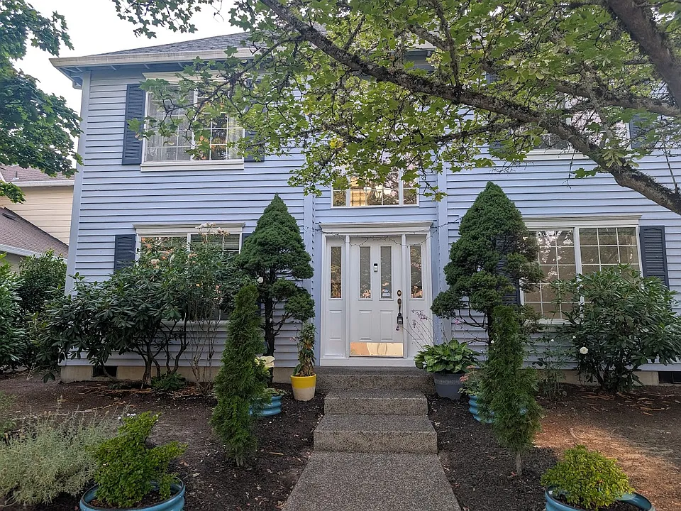 2303 NW 160th Ave
