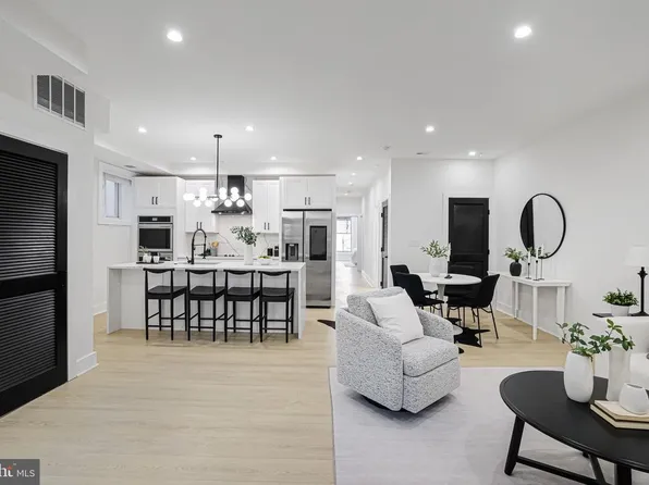 616 Kenyon St NW Unit 3, Washington, DC 20010