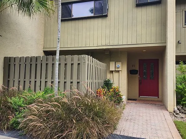 93 NE 17th Ct, Fort Lauderdale, FL 33305