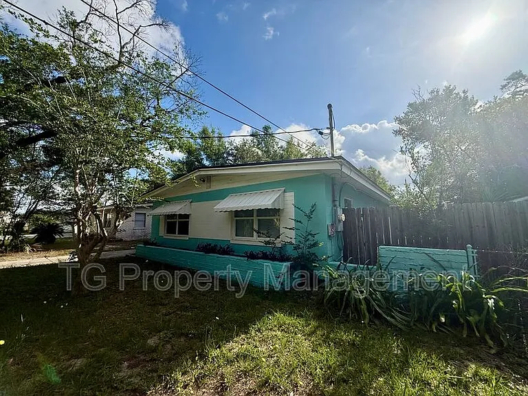 4721 E Castlewood Dr — Photo 19