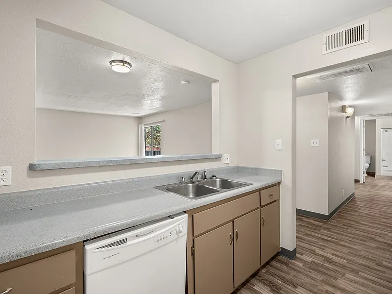 Nova Ridge — Photo 18