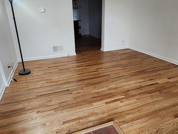 2nd image of 834 Umbra St