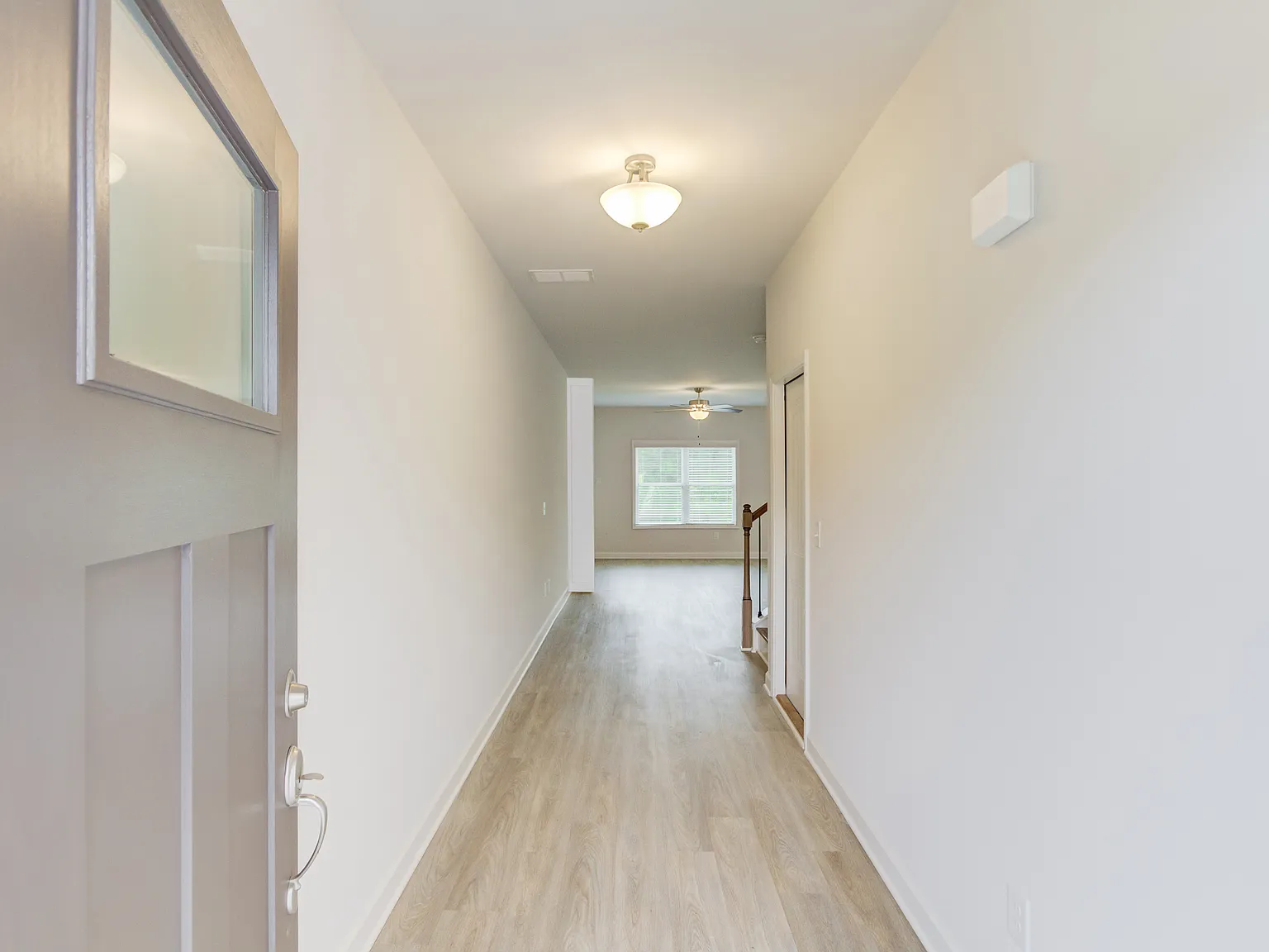 3 bed, 2.5 bath, 1743 sqft, $2,125 — Photo 2