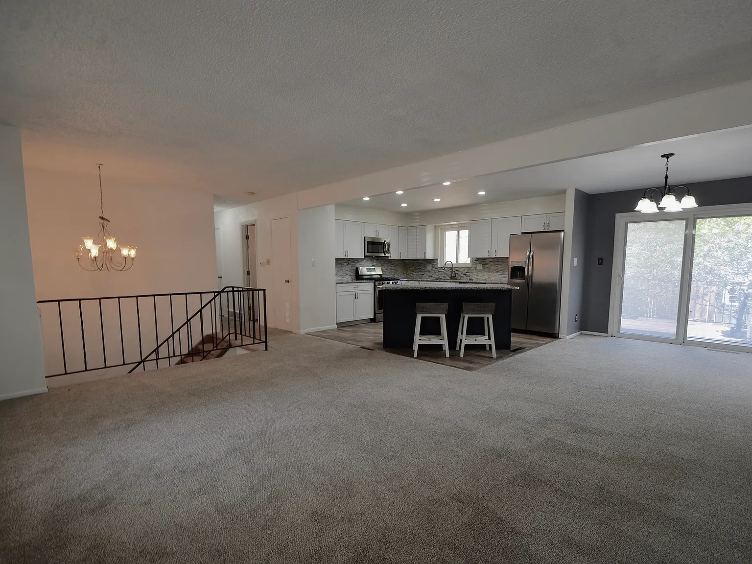 3 bed, 1863 sqft, $2,400 — Photo 4