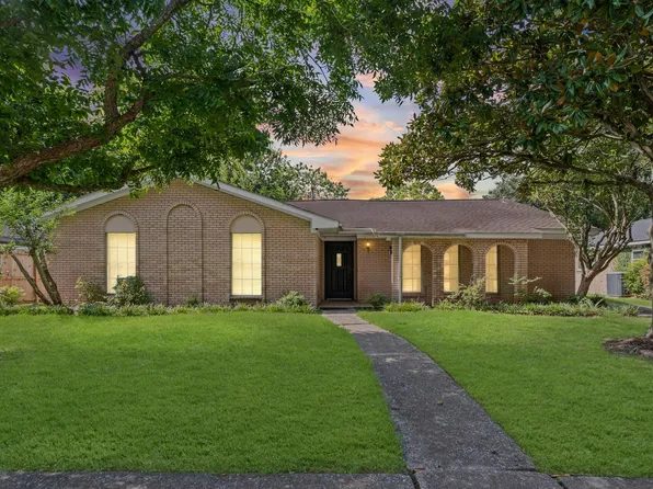 6119 Yarwell Dr, Houston, TX 77096