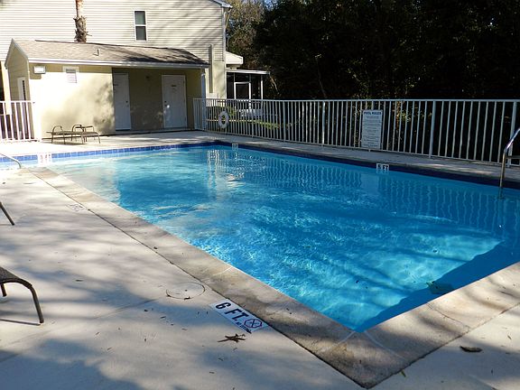 4th image of 11201 Cedar Hollow Ln