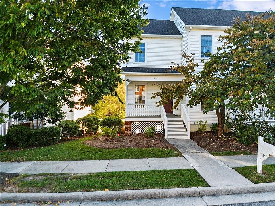 1st image of 1605 Honeysuckle Dr