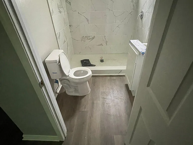 Masterbathroom