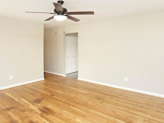 3rd image of 1830 Shiloh Ct