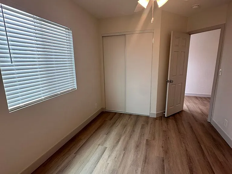 906 Emory Street 931 #933 — Photo 4
