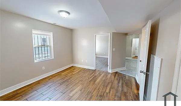3 bed, $2,549 — Photo 2