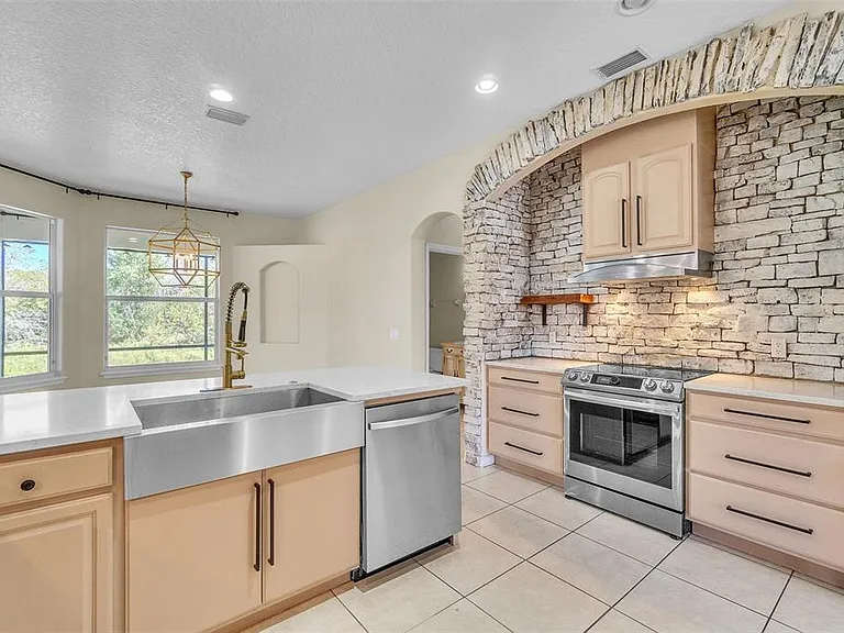 4617 Patricia Ann Ct — Photo 6