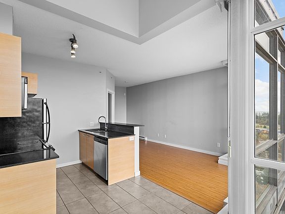 5th image of 13399 104th Ave #2209