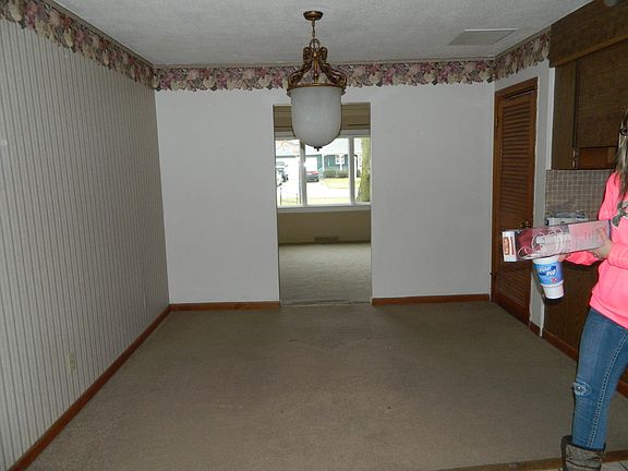 2nd image of 1411 Meadow Ave