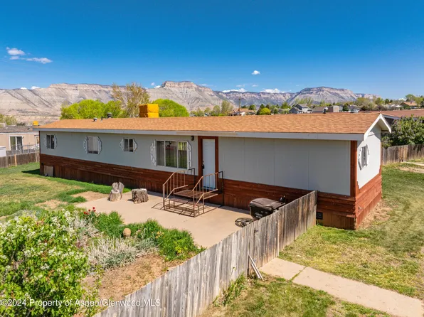 495 Tamarisk Trl, Parachute, CO 81635