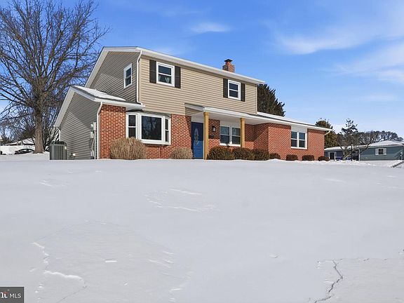 3rd image of 6136 Friar Rd