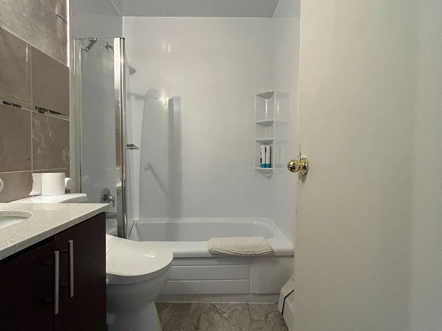 1 bed, $1,949 — Photo 2