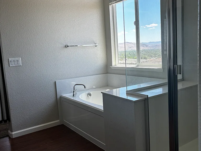 2870 Cityview Ter — Photo 18
