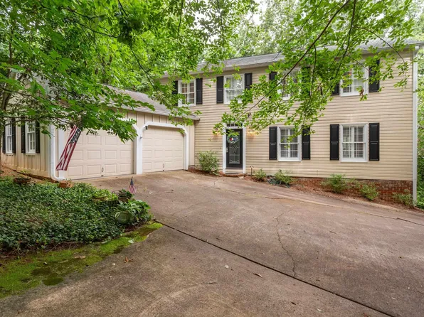 6 Lanier Pl, Anniston, AL 36207