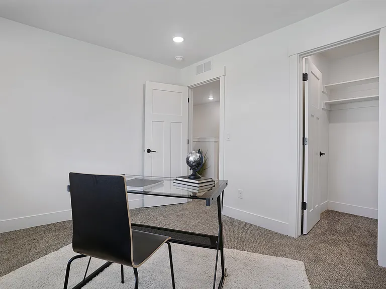 Valo At Bellin Townhomes — Photo 7
