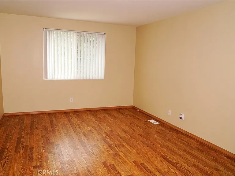 5725 Clearwater Dr — Photo 5