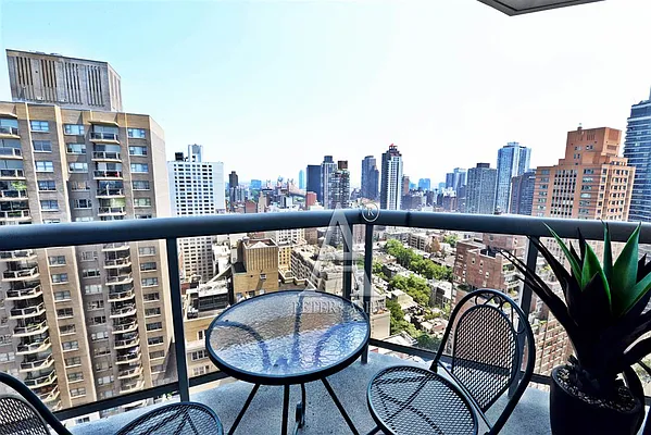 Rented by Peter Ashe | media 9