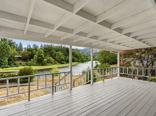 2850 Rogue River Hwy, Grants Pass, OR 97527