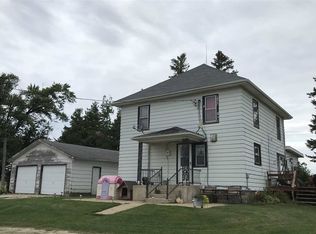 2620 190th St, New Hampton, IA 50659