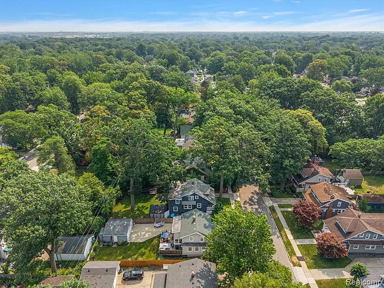 529 Hawthorn Ave — Photo 63
