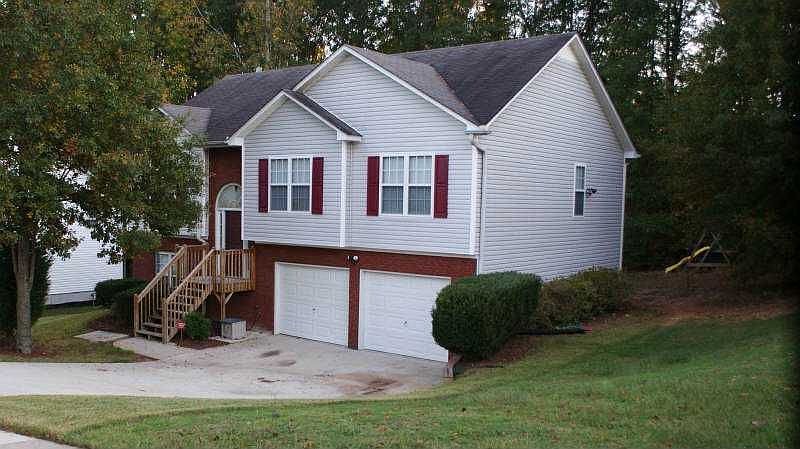2nd image of 3908 Preston Place Ct