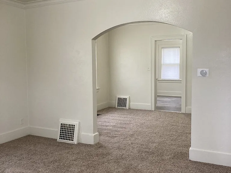 817 W Nebraska Ave — Photo 5