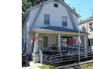 1498 Larchmont Rd, Cleveland, OH 44110