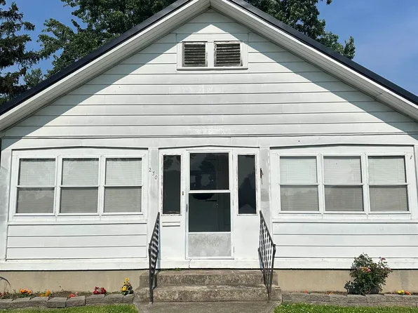 230 S Fountain St, Connersville, IN 47331