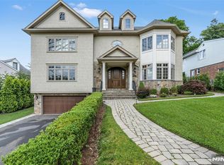 591 Warwick Ave, Teaneck, NJ 07666