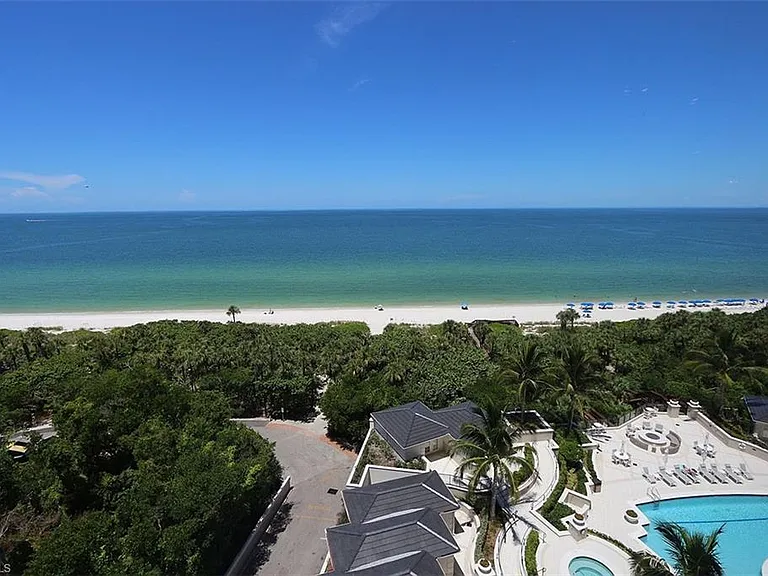 8665 Bay Colony Dr #901 — Photo 35