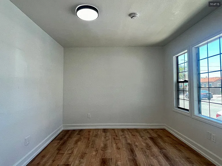 698 W 14th St #698 — Photo 16