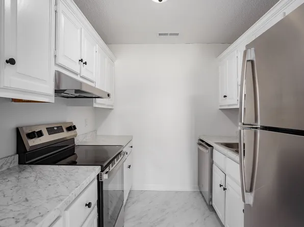415 E Roosevelt Ave APT B, Muscle Shoals, AL 35661