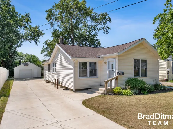 818 Bryant St SW, Wyoming, MI 49509