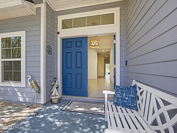 3rd image of 179 GREENVIEW Lane
