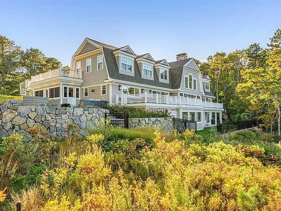 5th image of 240 Baxters Neck Rd