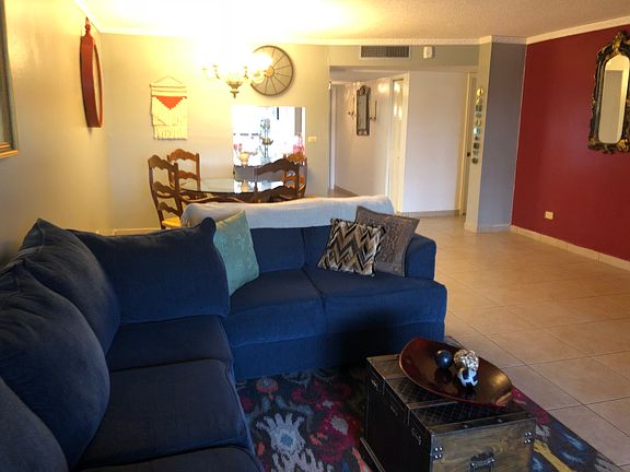 4th image of 443 NE 195th St APT 342