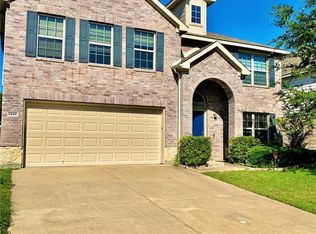 8808 Golden Sunset Trl, Fort Worth, TX 76244