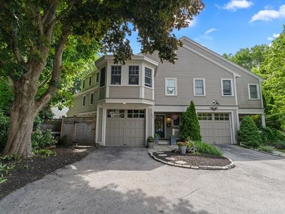 57 School St #4, Manchester, MA, 01944