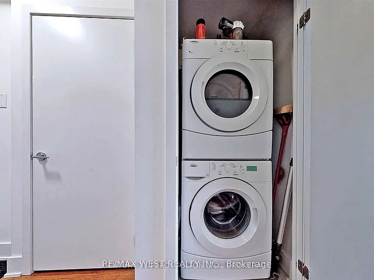 90 Trinity St #610 — Photo 22