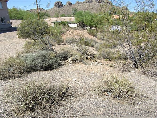 2nd image of 5636 S Estrella Rd