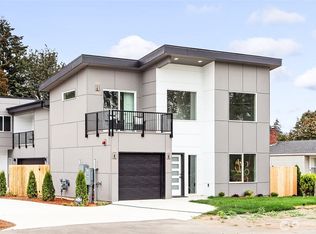 846 SW 136th St #1, Seattle, WA 98166