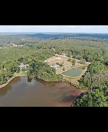 5th image of 502 Needmore Rd