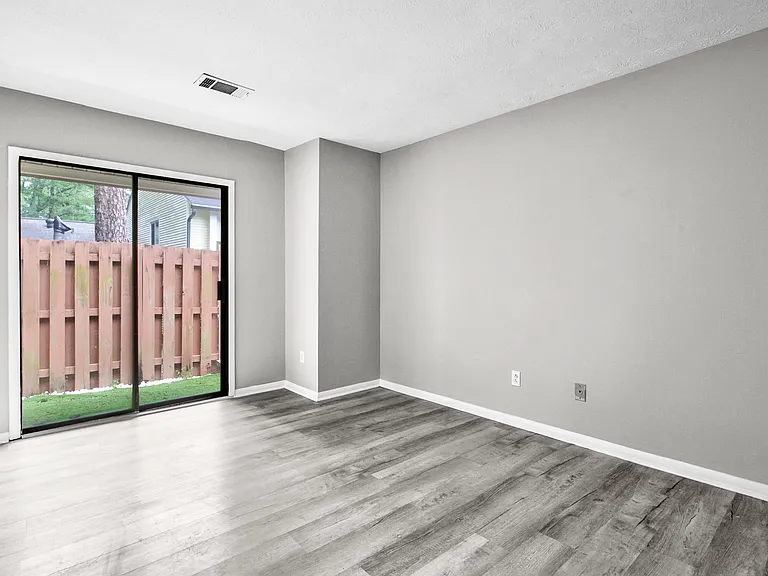 41 Twiggs Cor #1 — Photo 11