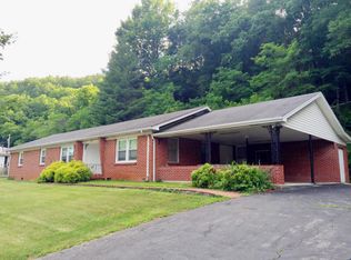 805 Oldfield St, Gainesboro, TN 38562